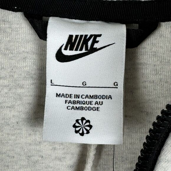 Nike Sportswear Tech Fleece Full Zip Beige Jacket DR9150-100 Men's Size Large - Picture 3 of 7